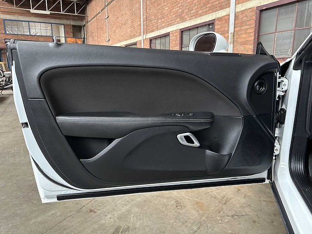 Dodge challenger 3.6 v6 305pk 2016 - afbeelding 24 van  39