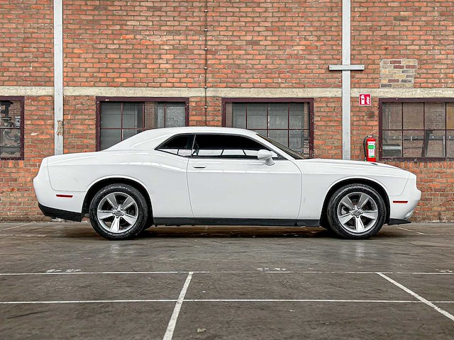 Dodge challenger 3.6 v6 305pk 2016 - afbeelding 39 van  39