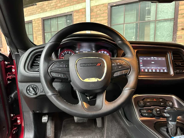 Dodge challenger 3.6 v6 305pk 2018 - afbeelding 13 van  39