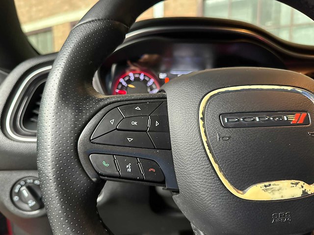 Dodge challenger 3.6 v6 305pk 2018 - afbeelding 16 van  39