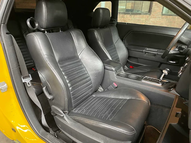 Dodge challenger 5.7 v8 hemi 372pk 2010 - afbeelding 25 van  33