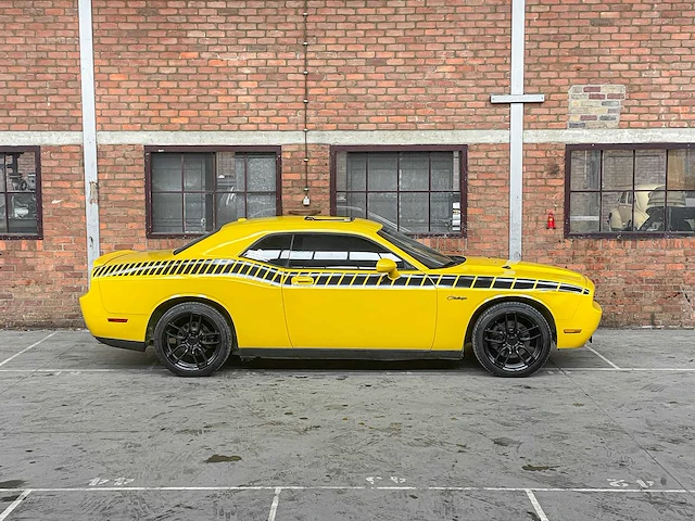 Dodge challenger 5.7 v8 hemi 372pk 2010 - afbeelding 32 van  33