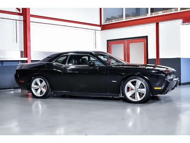 Dodge challenger srt8 coupe 6,1l hemi v8 - 2010 - afbeelding 2 van  72