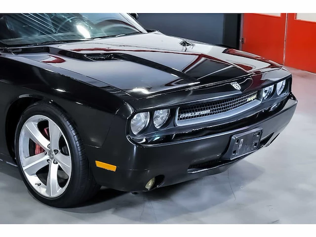 Dodge challenger srt8 coupe 6,1l hemi v8 - 2010 - afbeelding 9 van  72