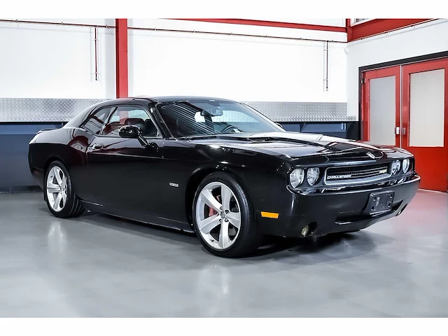 Dodge challenger srt8 coupe 6,1l hemi v8 - 2010 - afbeelding 1 van  72