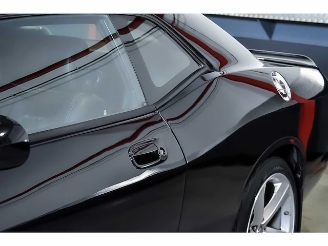Dodge challenger srt8 coupe 6,1l hemi v8 - 2010 - afbeelding 13 van  72