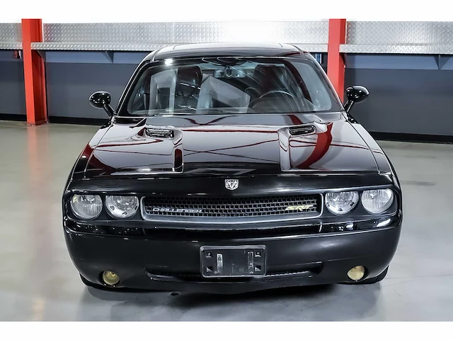 Dodge challenger srt8 coupe 6,1l hemi v8 - 2010 - afbeelding 12 van  72