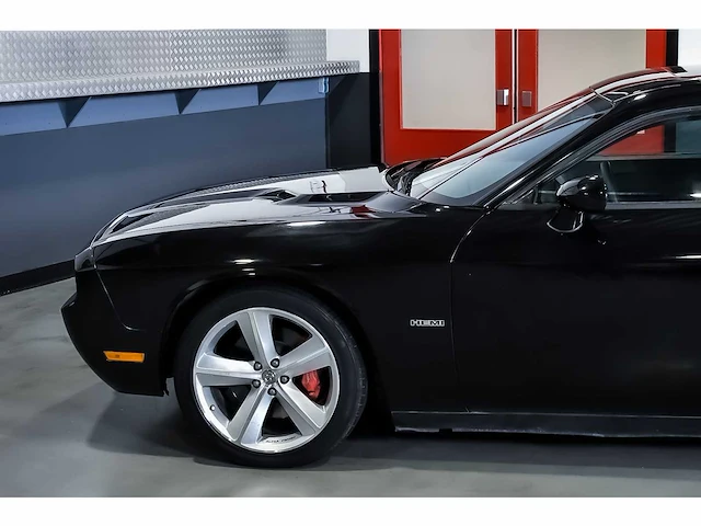Dodge challenger srt8 coupe 6,1l hemi v8 - 2010 - afbeelding 24 van  72
