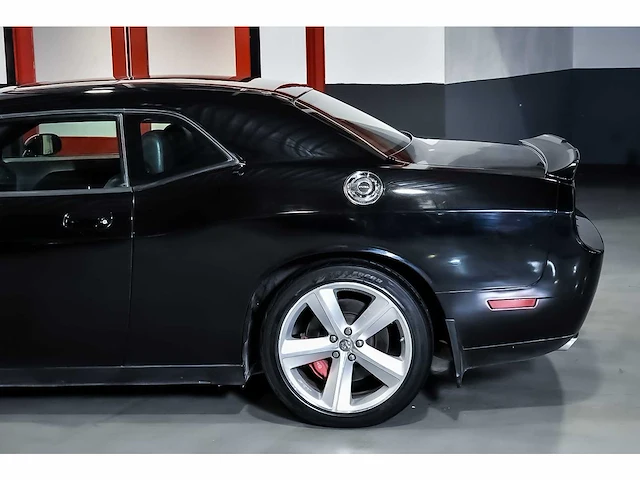 Dodge challenger srt8 coupe 6,1l hemi v8 - 2010 - afbeelding 25 van  72