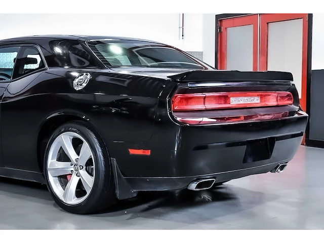 Dodge challenger srt8 coupe 6,1l hemi v8 - 2010 - afbeelding 30 van  72