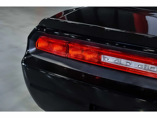 Dodge challenger srt8 coupe 6,1l hemi v8 - 2010 - afbeelding 32 van  72