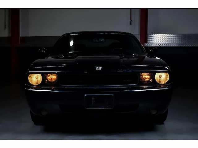 Dodge challenger srt8 coupe 6,1l hemi v8 - 2010 - afbeelding 34 van  72