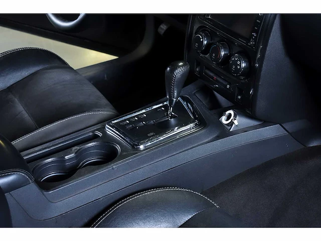 Dodge challenger srt8 coupe 6,1l hemi v8 - 2010 - afbeelding 55 van  72