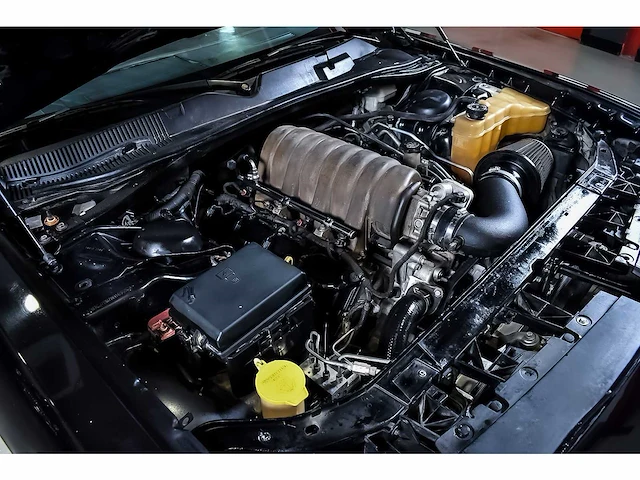 Dodge challenger srt8 coupe 6,1l hemi v8 - 2010 - afbeelding 63 van  72