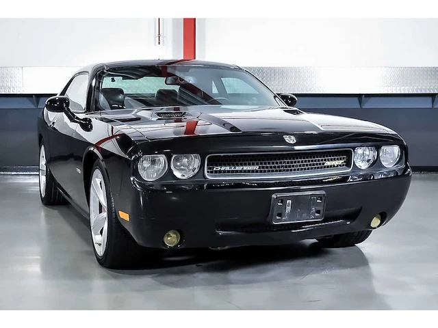 Dodge challenger srt8 coupe 6,1l hemi v8 - 2010 - afbeelding 67 van  72