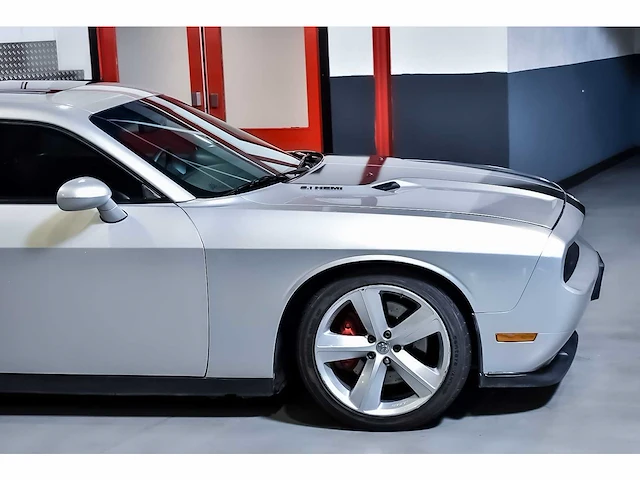 Dodge challenger srt8 coupe 6,1l v8 hemi - 2010 - afbeelding 8 van  64
