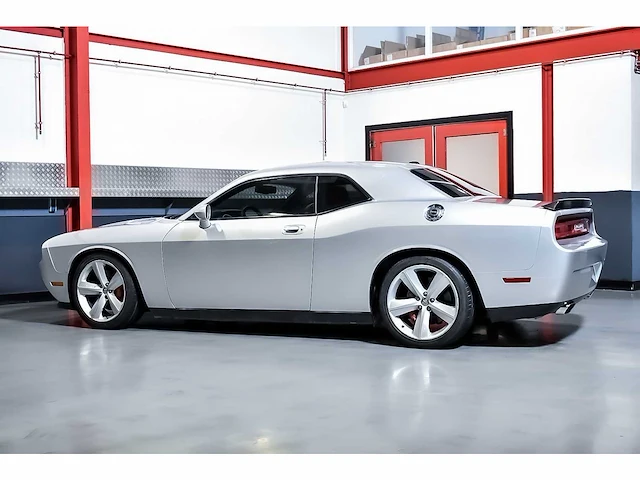 Dodge challenger srt8 coupe 6,1l v8 hemi - 2010 - afbeelding 22 van  64