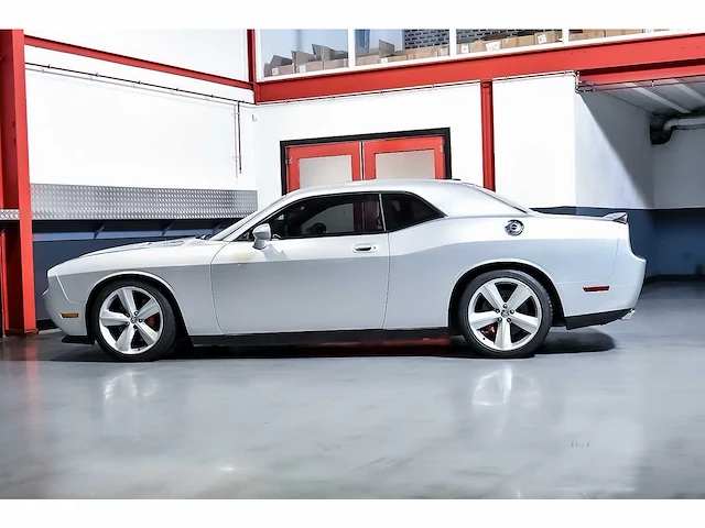Dodge challenger srt8 coupe 6,1l v8 hemi - 2010 - afbeelding 24 van  64