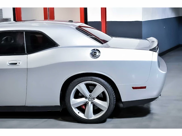 Dodge challenger srt8 coupe 6,1l v8 hemi - 2010 - afbeelding 27 van  64