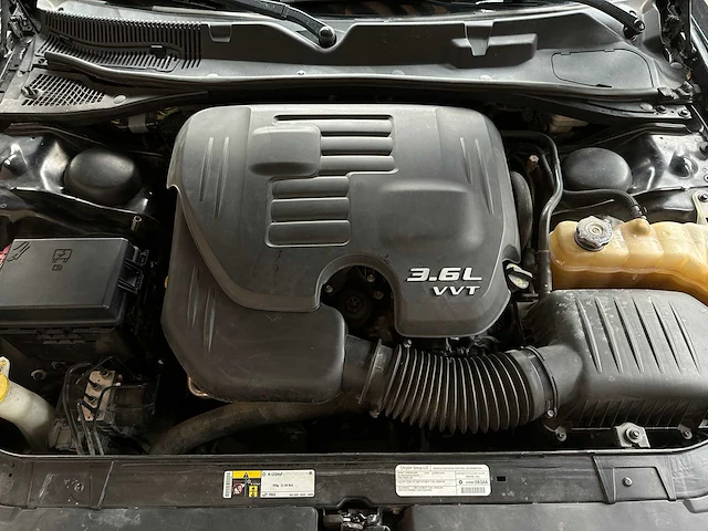 Dodge challenger sxt 100th anniversary 3.6 v6 309pk 2014 - afbeelding 30 van  37