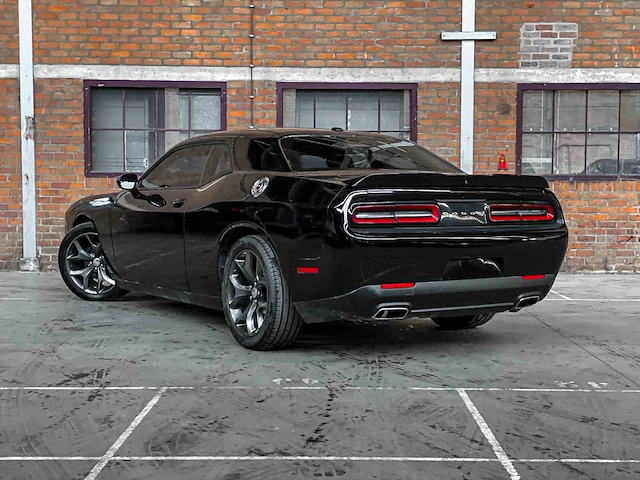 Dodge challenger sxt 3.6 v6 305pk 2016 - afbeelding 4 van  33