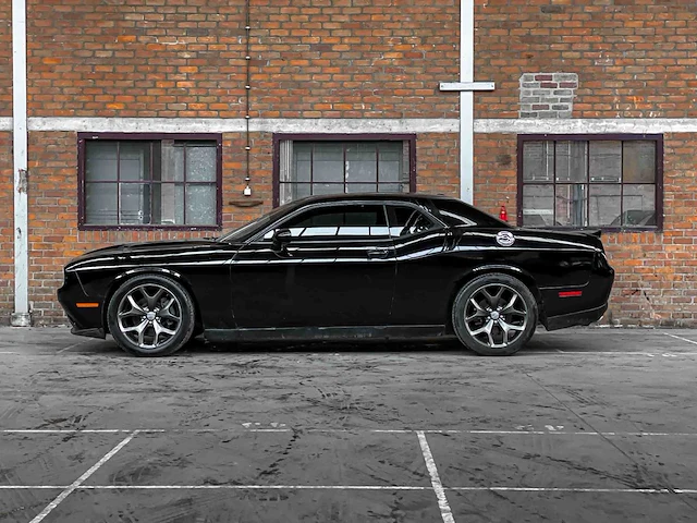 Dodge challenger sxt 3.6 v6 305pk 2016 - afbeelding 5 van  33