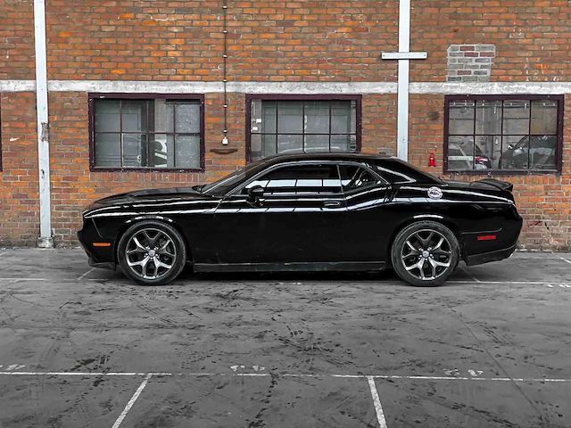 Dodge challenger sxt 3.6 v6 305pk 2016 - afbeelding 6 van  33