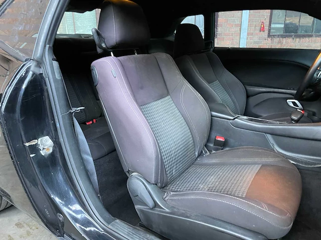 Dodge challenger sxt 3.6 v6 305pk 2016 - afbeelding 22 van  33
