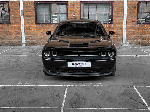 Dodge challenger sxt 3.6 v6 305pk 2016 - afbeelding 29 van  33