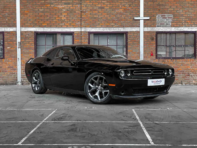 Dodge challenger sxt 3.6 v6 305pk 2016 - afbeelding 30 van  33