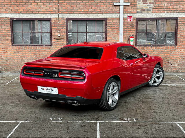 Dodge challenger sxt 3.6 v6 305pk 2017 - afbeelding 11 van  38