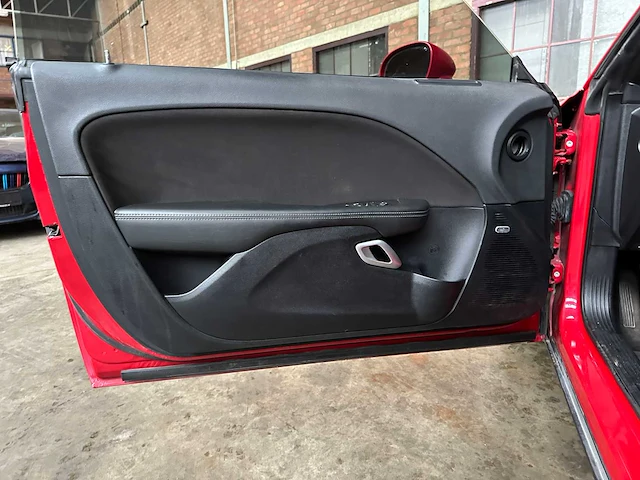 Dodge challenger sxt 3.6 v6 305pk 2017 - afbeelding 29 van  38