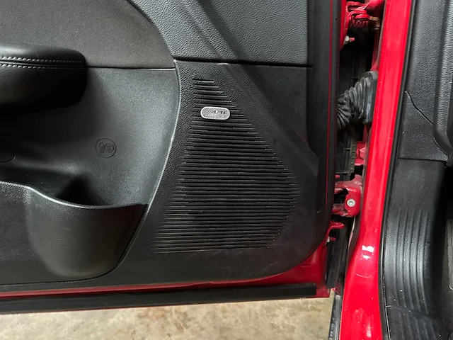 Dodge challenger sxt 3.6 v6 305pk 2017 - afbeelding 30 van  38