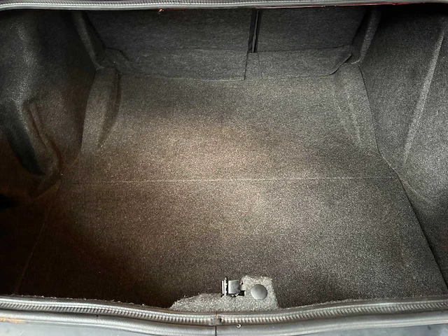 Dodge challenger sxt 3.6 v6 305pk 2017 - afbeelding 33 van  38