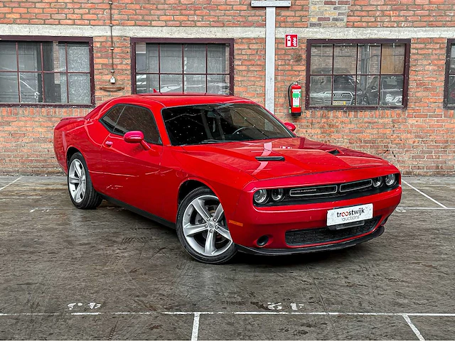Dodge challenger sxt 3.6 v6 305pk 2017 - afbeelding 8 van  38