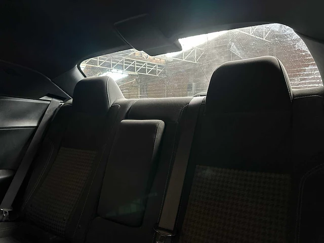 Dodge challenger sxt 3.6 v6 305pk 2019 - afbeelding 37 van  47