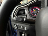 Dodge challenger sxt 3.6 v6 305pk 2022 - afbeelding 18 van  43