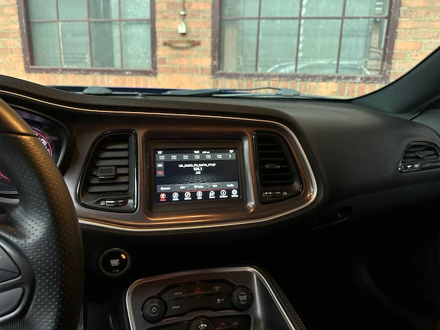 Dodge challenger sxt 3.6 v6 305pk 2022 - afbeelding 21 van  43