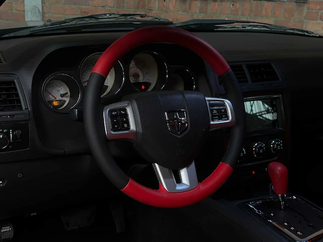 Dodge challenger sxt 3.6 v6 309pk 2013 - afbeelding 14 van  39