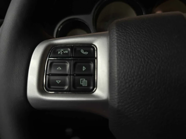 Dodge challenger sxt 3.6 v6 309pk 2013 - afbeelding 16 van  39