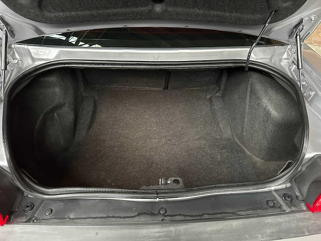 Dodge challenger sxt 3.6 v6 309pk 2013 - afbeelding 25 van  39