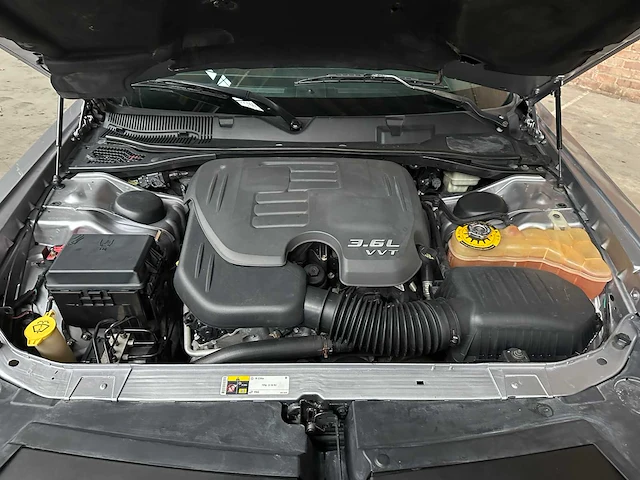 Dodge challenger sxt 3.6 v6 309pk 2013 - afbeelding 32 van  39