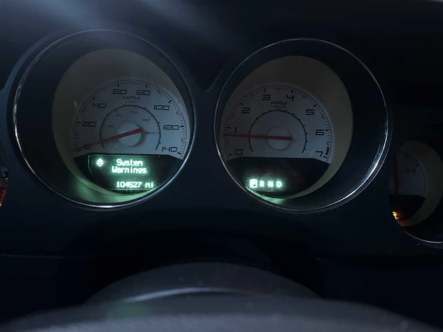 Dodge challenger sxt 3.6l 305pk 2013 - afbeelding 17 van  32