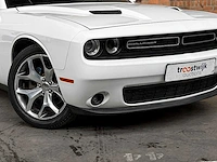 Dodge challenger sxt plus 3.6 v6 305pk 2015 - afbeelding 2 van  43