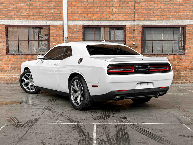 Dodge challenger sxt plus 3.6 v6 305pk 2015 - afbeelding 8 van  43