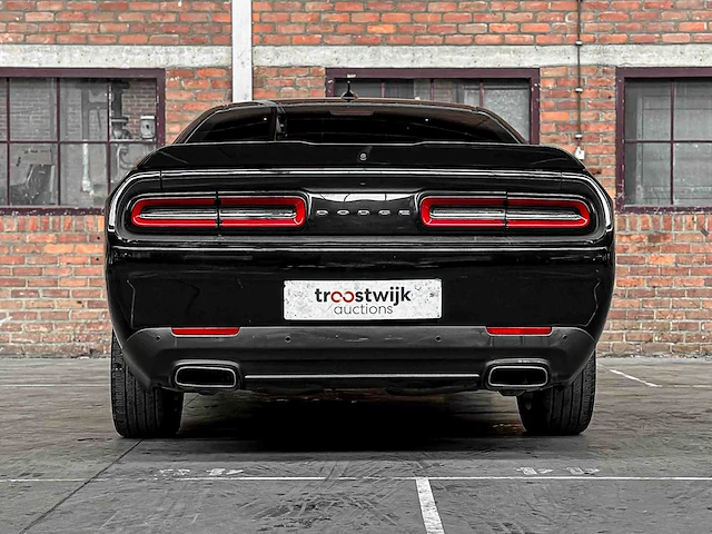 Dodge challenger sxt plus 3.6 v6 305pk 2015 - afbeelding 15 van  43