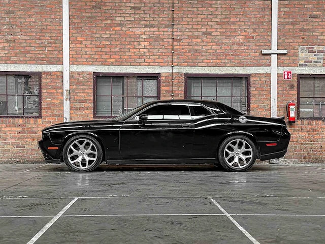 Dodge challenger sxt plus 3.6 v6 305pk 2015 - afbeelding 20 van  43