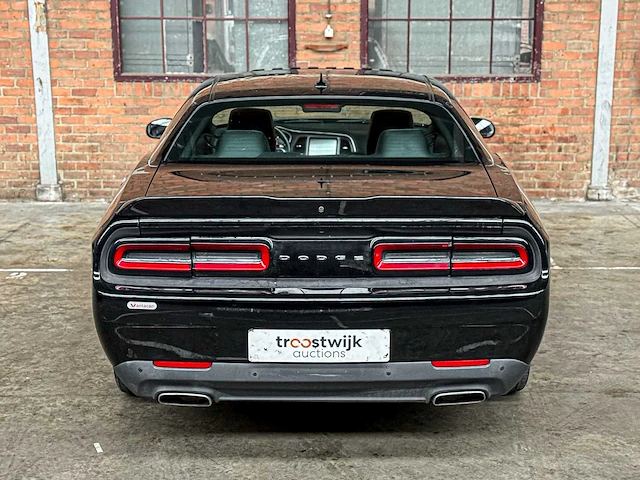 Dodge challenger sxt plus 3.6 v6 305pk 2015 - afbeelding 8 van  51