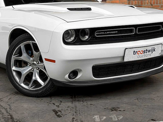 Dodge challenger sxt plus 3.6 v6 305pk 2015 - afbeelding 2 van  43