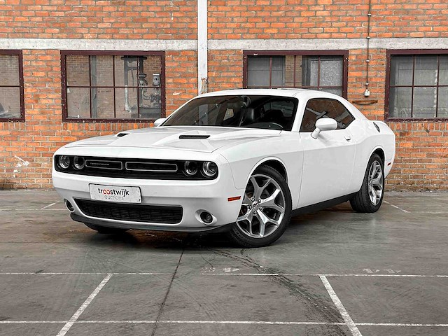 Dodge challenger sxt plus 3.6 v6 305pk 2015 - afbeelding 1 van  43